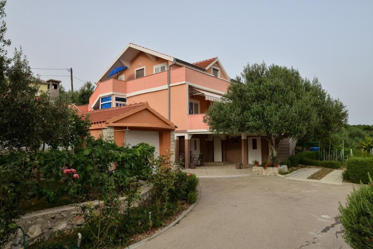 Apartment Olive Jovici  Zewnętrze zdjęcie