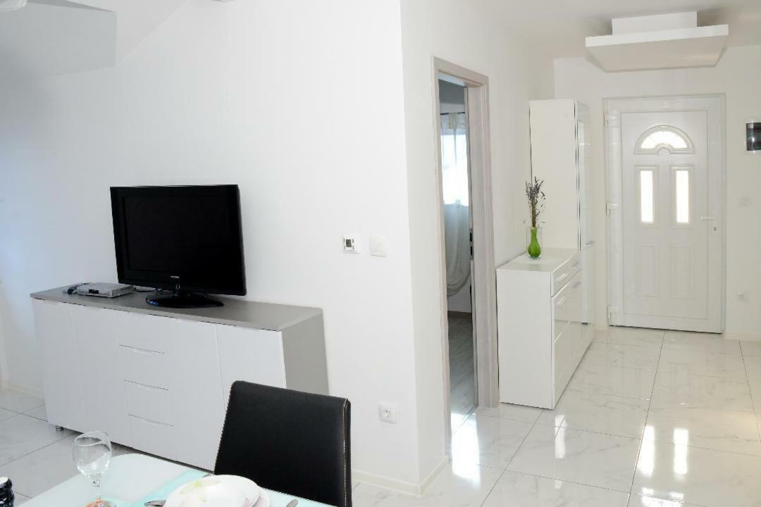 Apartment Olive Jovici  Zewnętrze zdjęcie