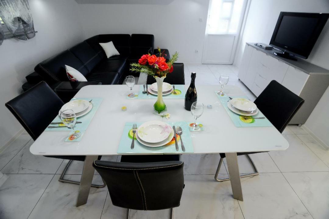 Apartment Olive Jovici  Zewnętrze zdjęcie