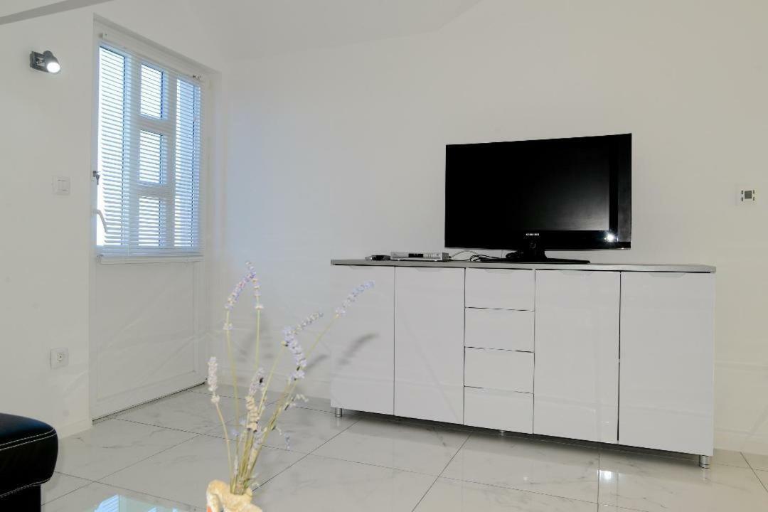 Apartment Olive Jovici  Zewnętrze zdjęcie
